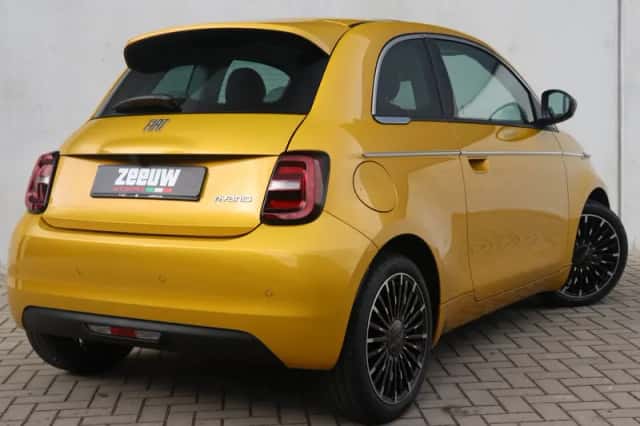 Fiat 500 (2026) thumbnail 2