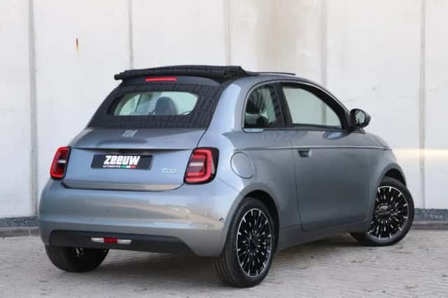 Fiat 500C (2024) thumbnail 5