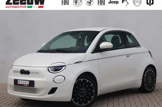 Fiat 500e (2023) thumbnail 1