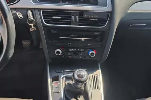 Audi A4 (2014) thumbnail 4