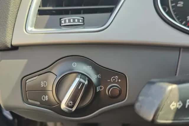Audi A4 (2014) thumbnail 5