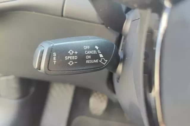 Audi A4 (2014) thumbnail 6