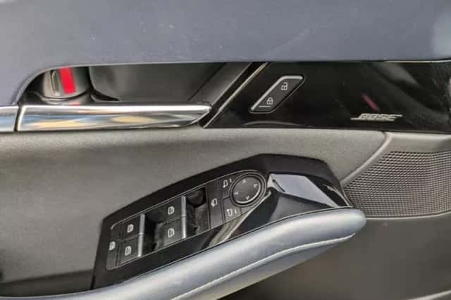 Mazda CX-30 (2020) thumbnail 2