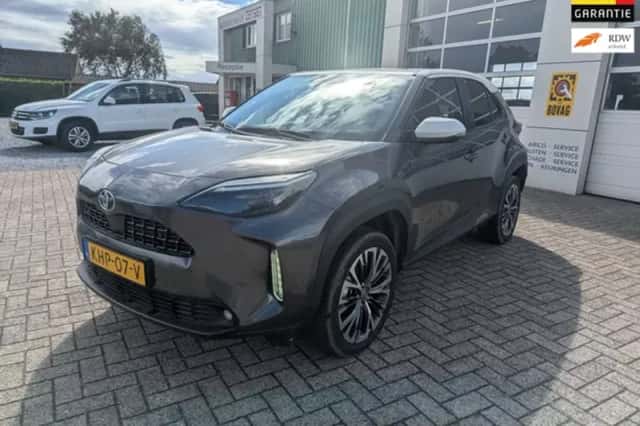 Toyota Yaris Cross (2023) thumbnail 1