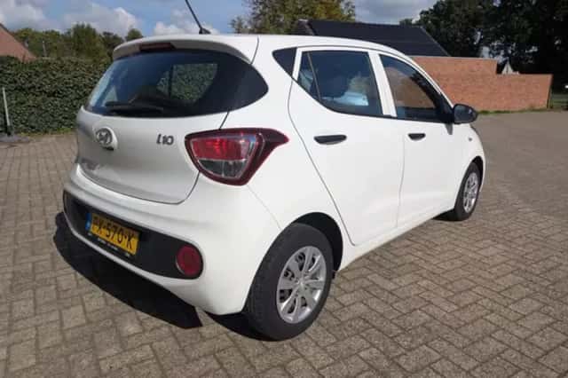 Hyundai i10 (2018) thumbnail 3