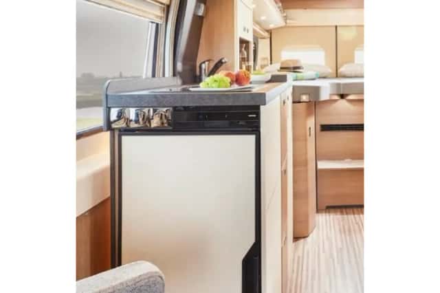 Malibu First Class (2025) thumbnail 6