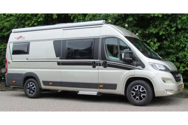 Malibu Van (2016) thumbnail 1