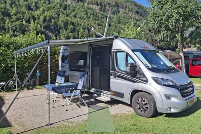 Malibu Van (2021) thumbnail 3