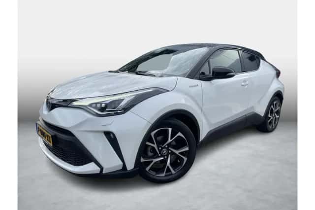 Toyota C-HR (2021) thumbnail 1