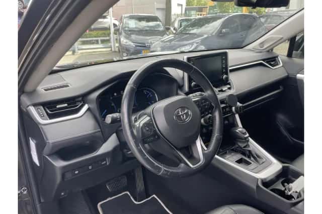 Toyota RAV4 (2019) thumbnail 6