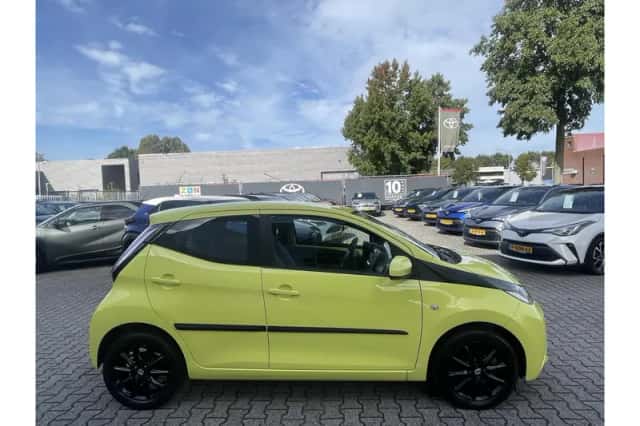 Toyota Aygo (2017) thumbnail 4