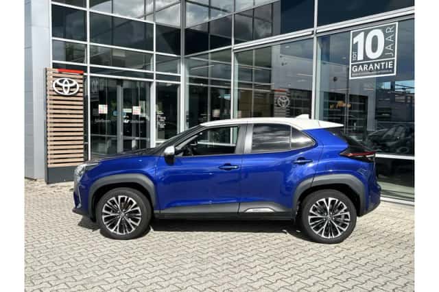 Toyota Yaris Cross (2021) thumbnail 2
