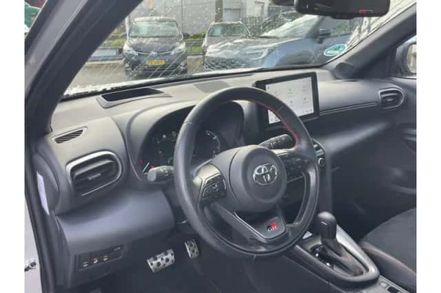 Toyota Yaris Cross (2023) thumbnail 6