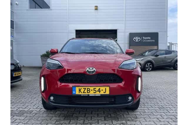 Toyota Yaris Cross (2024) thumbnail 3