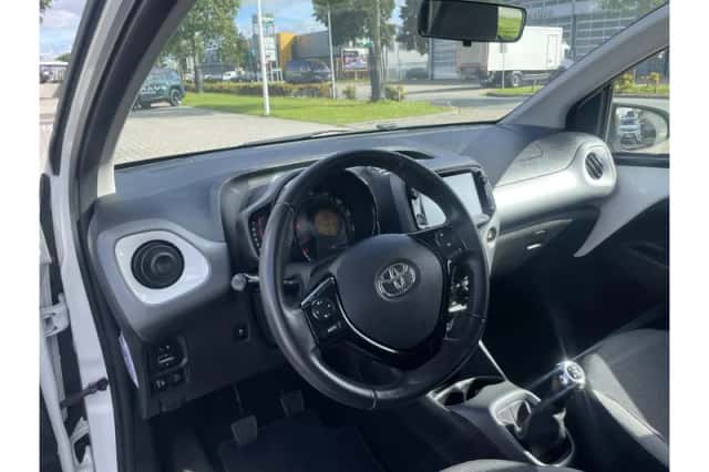 Toyota Aygo (2020) thumbnail 6