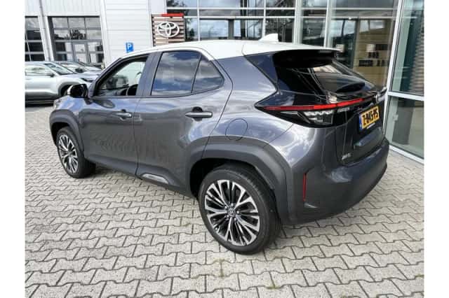 Toyota Yaris Cross (2022) thumbnail 3