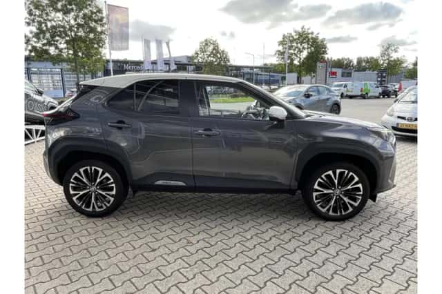 Toyota Yaris Cross (2022) thumbnail 5