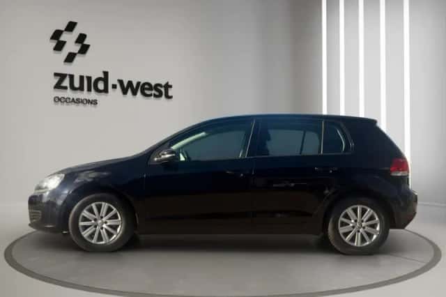 Volkswagen Golf (2011) thumbnail 6