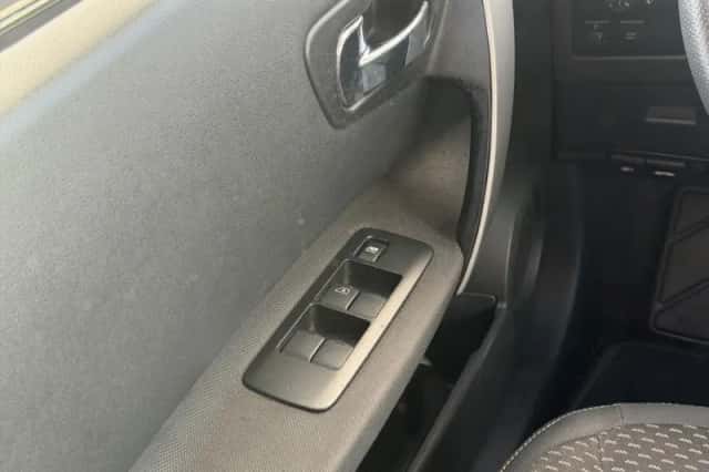 Nissan Qashqai (2007) thumbnail 4