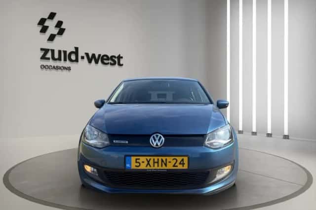 Volkswagen Polo (2014) thumbnail 2