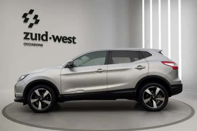 Nissan Qashqai (2016) thumbnail 4