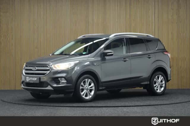 Ford Kuga (2017) thumbnail 1