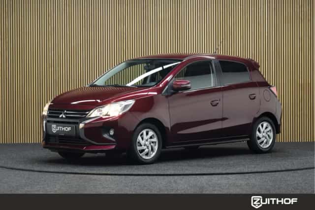 Mitsubishi Space Star (2021) thumbnail 1