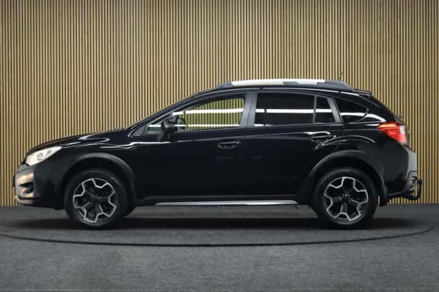 Subaru XV (2013) thumbnail 2