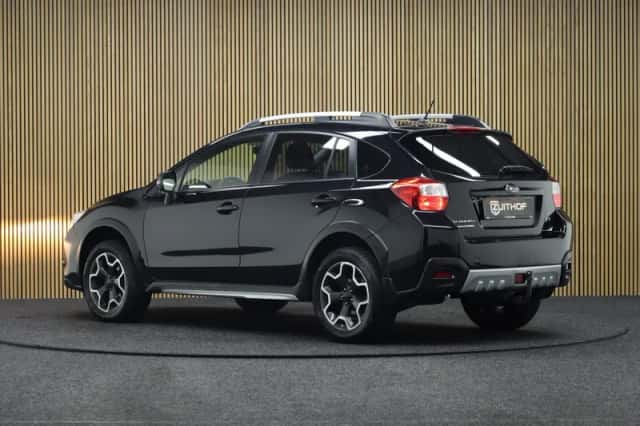 Subaru XV (2013) thumbnail 3