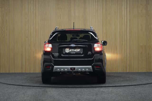 Subaru XV (2013) thumbnail 4