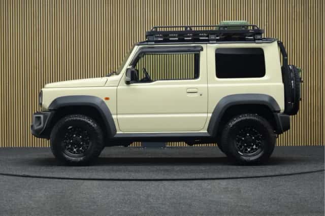 Suzuki Jimny (2019) thumbnail 2