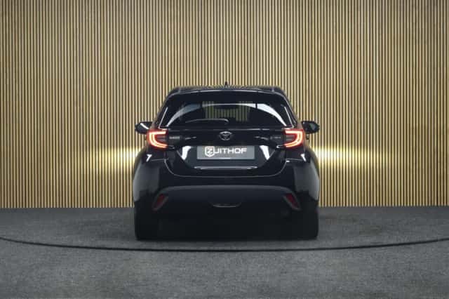 Toyota Yaris (2025) thumbnail 4
