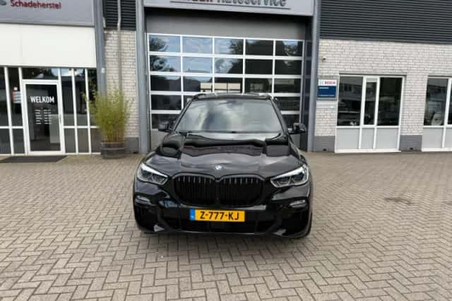 BMW X5 (2021) thumbnail 3