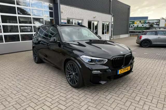 BMW X5 (2021) thumbnail 4