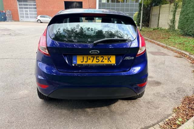 Ford Fiesta (2016) thumbnail 6