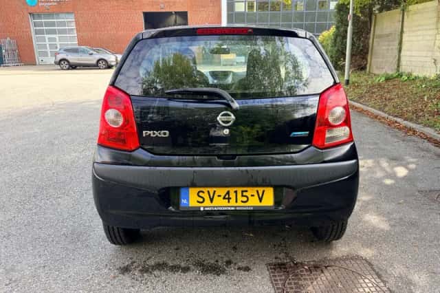 Nissan Pixo (2010) thumbnail 6