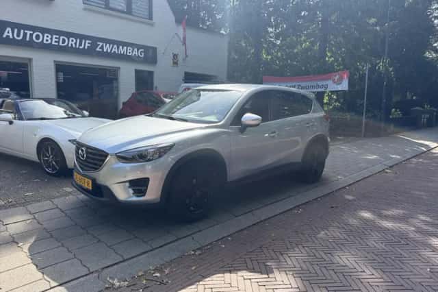 Mazda CX-5 (2016) thumbnail 2