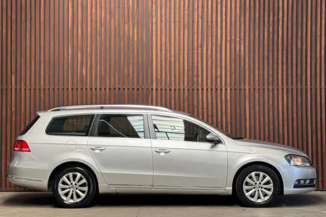 Volkswagen Passat (2013) thumbnail 4