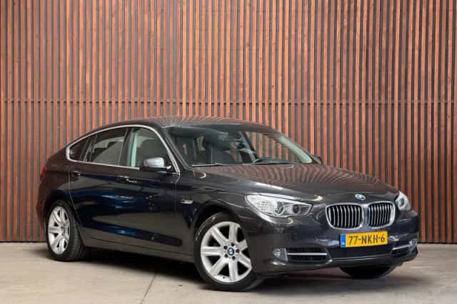BMW 5-Serie (2010) thumbnail 3