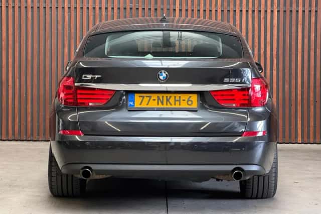 BMW 5-Serie (2010) thumbnail 6