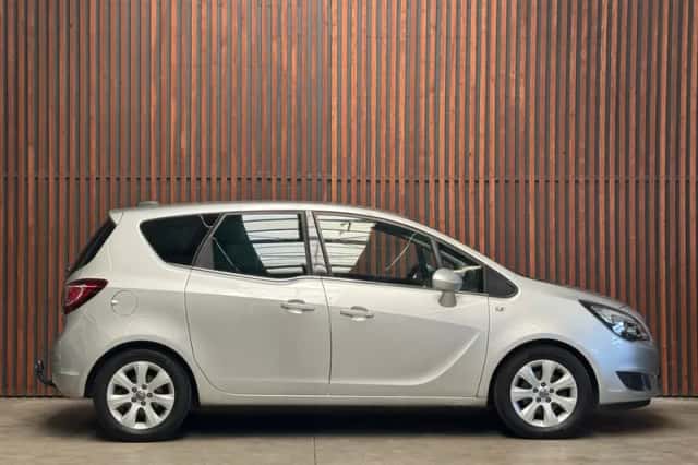 Opel Meriva (2016) thumbnail 4