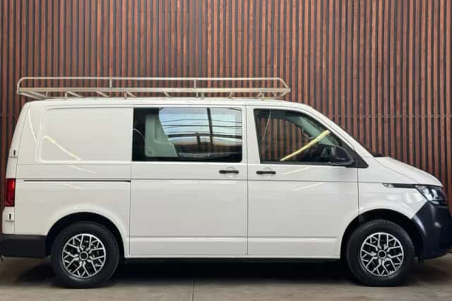 Volkswagen Transporter (2020) thumbnail 4