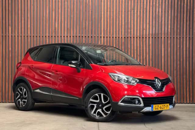 Renault Captur (2015) thumbnail 3