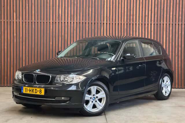 BMW 1-Serie (2009) thumbnail 1