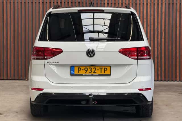 Volkswagen Touran (2021) thumbnail 6