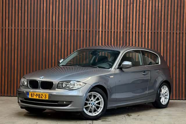 BMW 1-Serie (2010) thumbnail 1