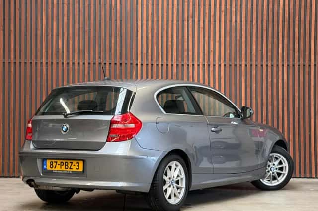 BMW 1-Serie (2010) thumbnail 5