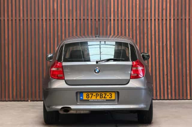 BMW 1-Serie (2010) thumbnail 6