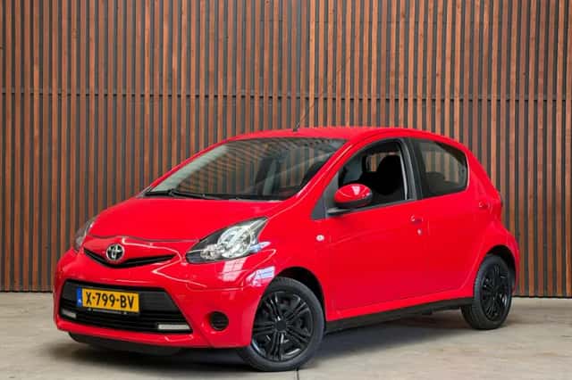 Toyota Aygo (2012) thumbnail 1