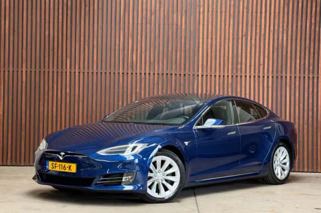 Tesla Model S (2018) thumbnail 1